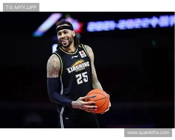 莫兰德出战24分钟零投篮拿1分7板1助1帽展现防守价值 莫兰德出战24分钟零投篮拿1分7板1助1帽展现防守价值